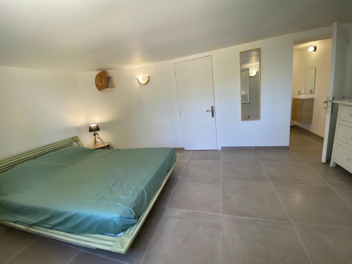 T3 Les Pieds Dans L'Eau Apartment Istres Exterior photo