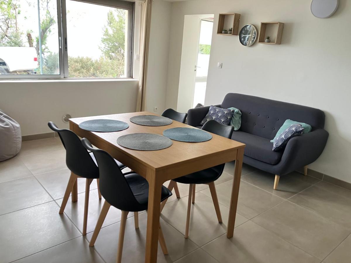 T3 Les Pieds Dans L'Eau Apartment Istres Exterior photo